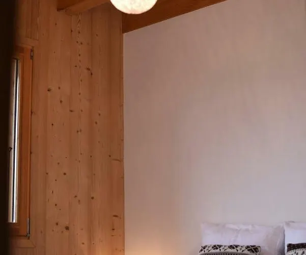 Bed & Breakfast Chantemerle 1741, D'hotes A La Montagne Sallanches