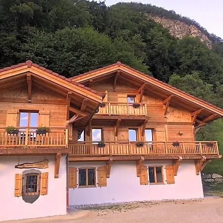 Chantemerle 1741, D'hotes A La Montagne Bed & Breakfast 3*