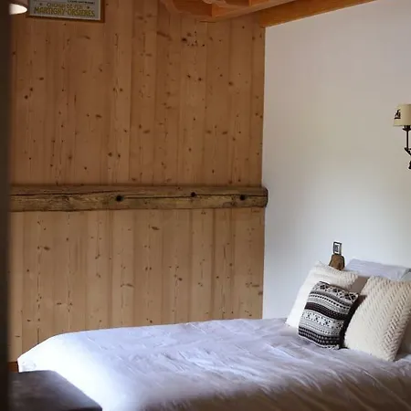 Bed & Breakfast Chantemerle 1741, D'hotes A La Montagne
