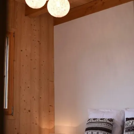 Bed & Breakfast Chantemerle 1741, D'hotes A La Montagne Sallanches