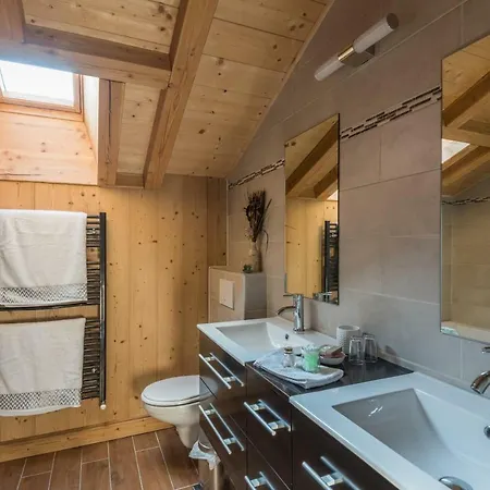 Chantemerle 1741, D'hotes A La Montagne Bed & Breakfast *