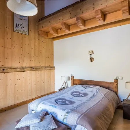 Bed & Breakfast Chantemerle 1741, D'hotes A La Montagne Sallanches